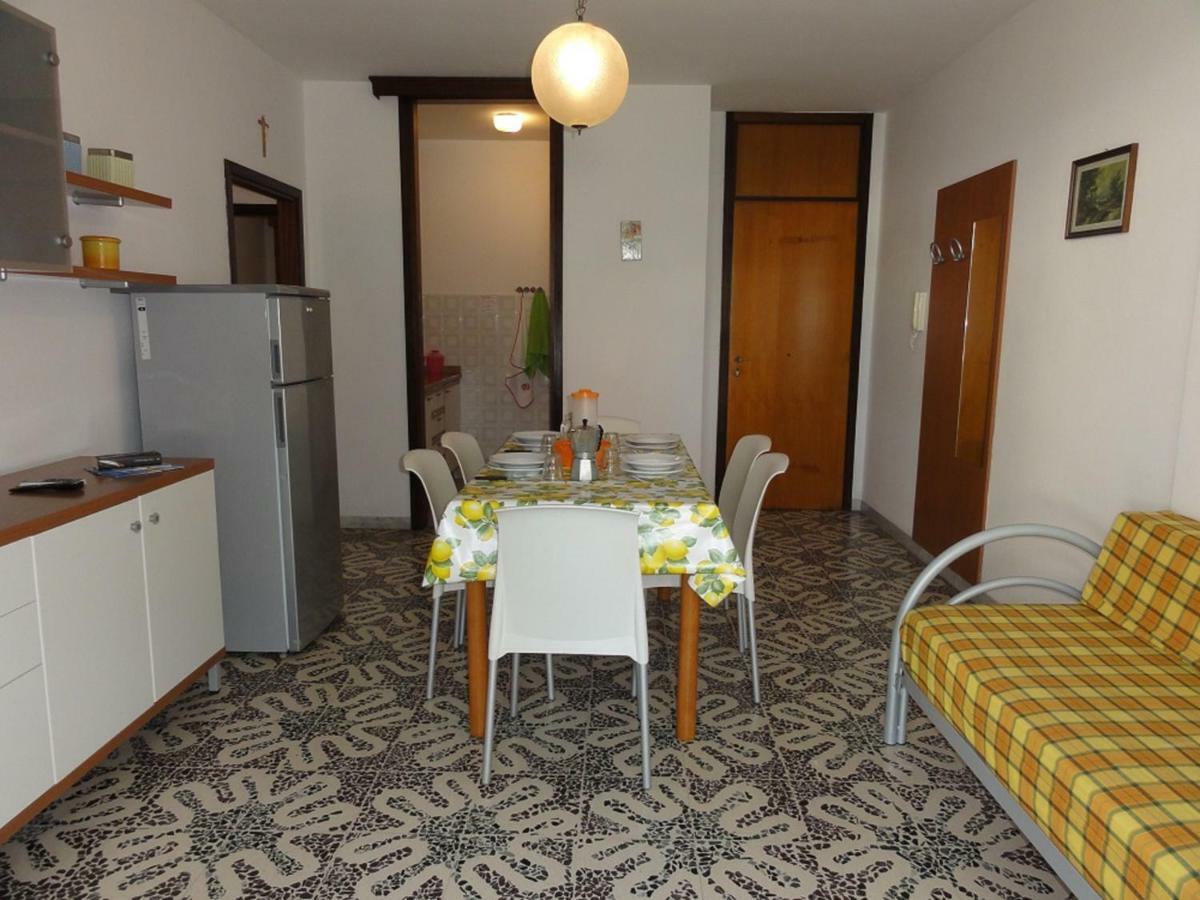 Giuliana - Appartamenti Bibione Pokoj fotografie
