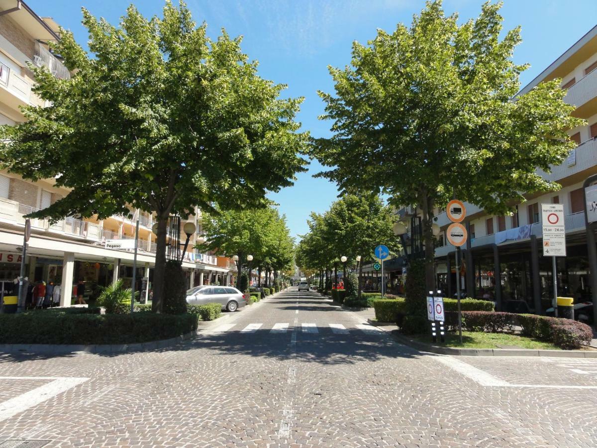 Giuliana - Appartamenti Bibione Exteriér fotografie